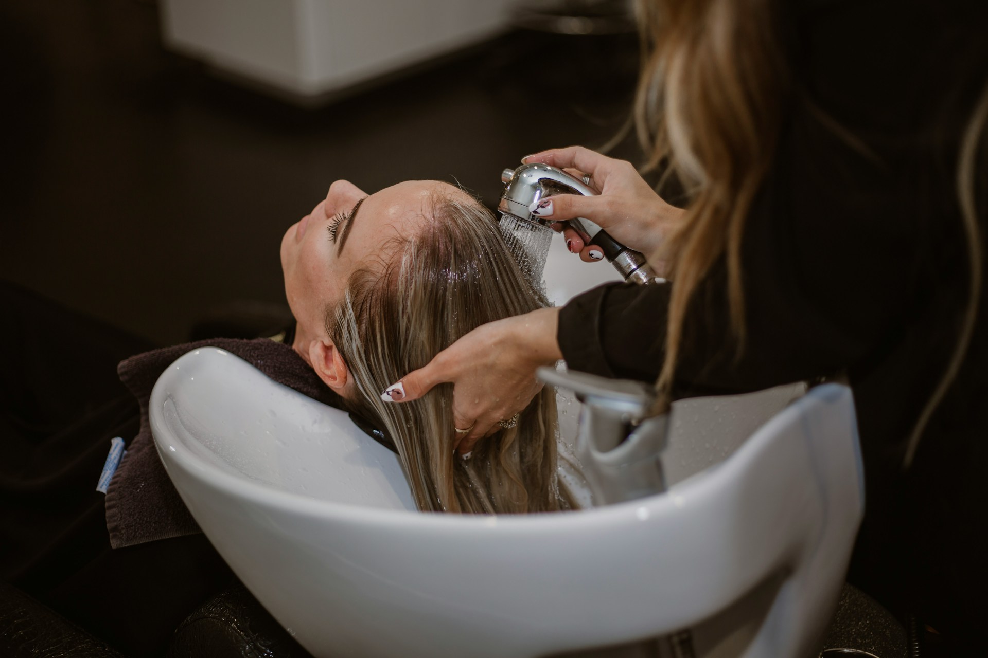 Mutuelle prévoyance coiffure : signature de la décision unilatérale de l'employeur pour un salon de coiffure